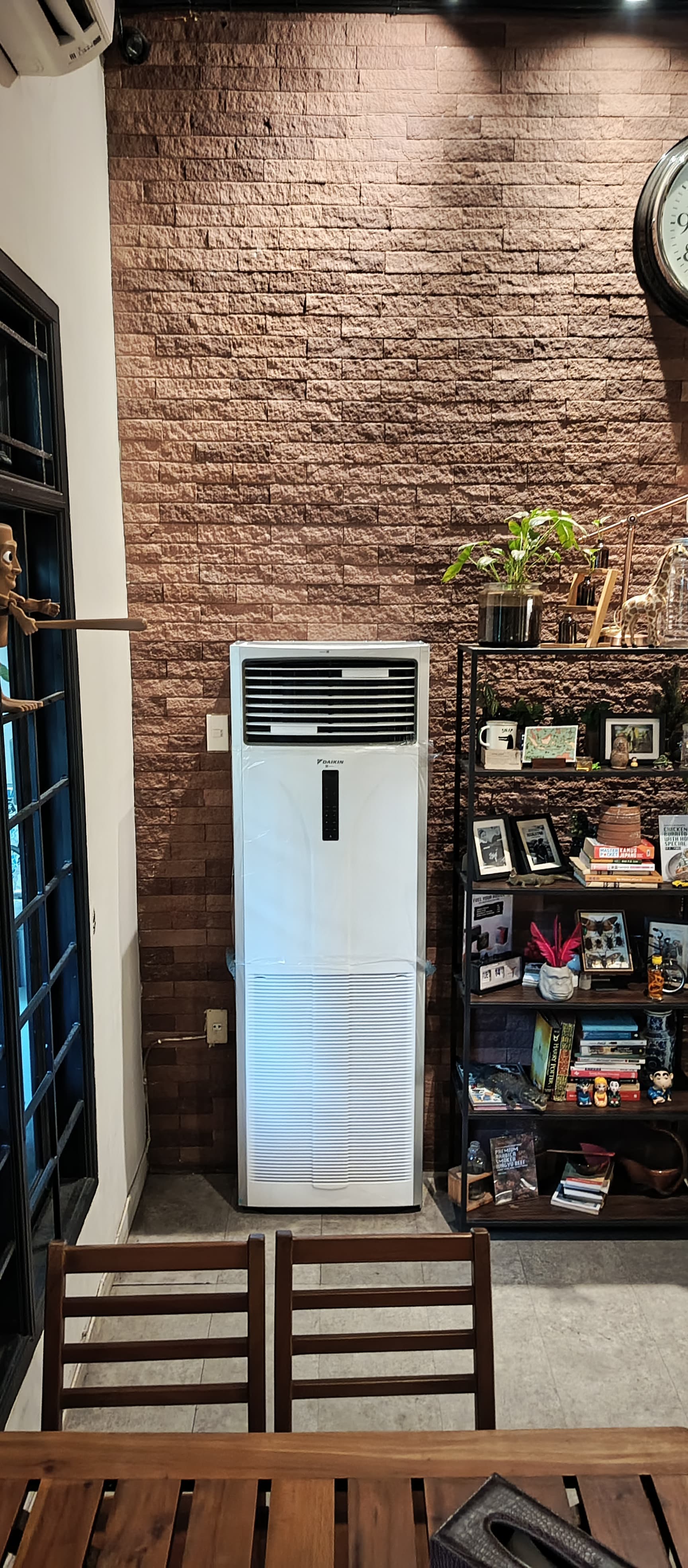 AC Floorstanding